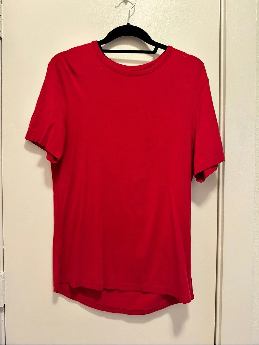 Lululemon Men's Red Short Sleeve Tee Athletic Gym Shirt